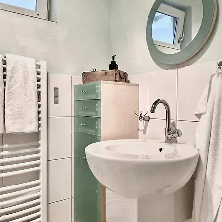 Relaxapartments Black Forest Diamond Direkt An Der Hornberger Freilichtbuehne - Sonnenterrasse Mit Blick Auf Hornberger Schloss, Schnelles Internet, Fuer Bis Zu 2 Personen דירה *